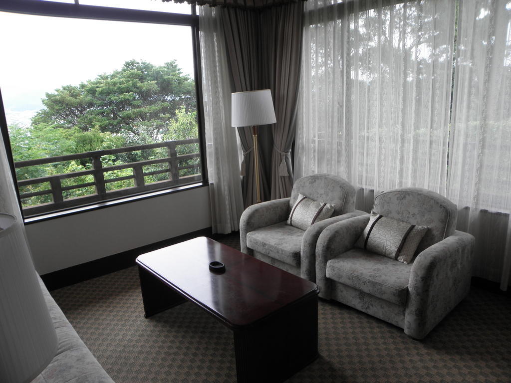 Gamagori Classic Hotel Habitación foto